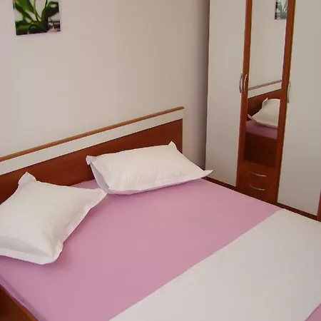 Vendégház Ada