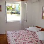 Ada 3*